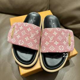 Picture of Louis Vuitton Slippers _SKULVcoloursz38-45JM0124377